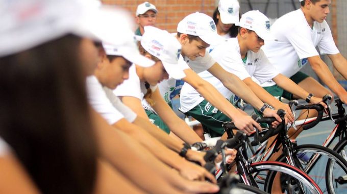 Na Volta às Aulas, Alunos Da Escolinha De Triathlon Pegam Leve Para Evitar Lesões