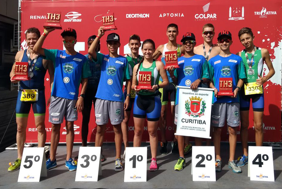 Seleção Escolinha de Triathlon domina TH3 Super Sprint