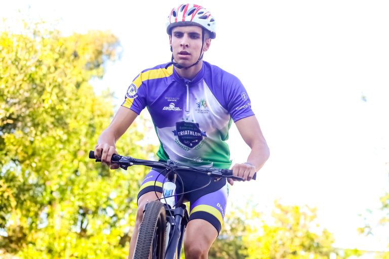 Paranaense coloca o triathlon brasileiro nos Jogos Olímpicos da Juventude