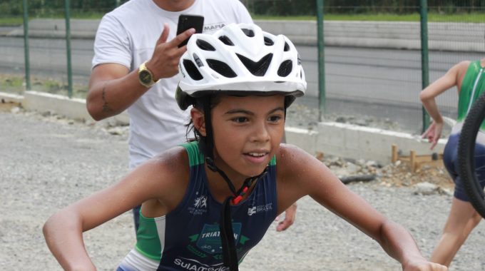 Festival Marca Primeiro Ano Da Escolinha De Triathlon Em Joinville